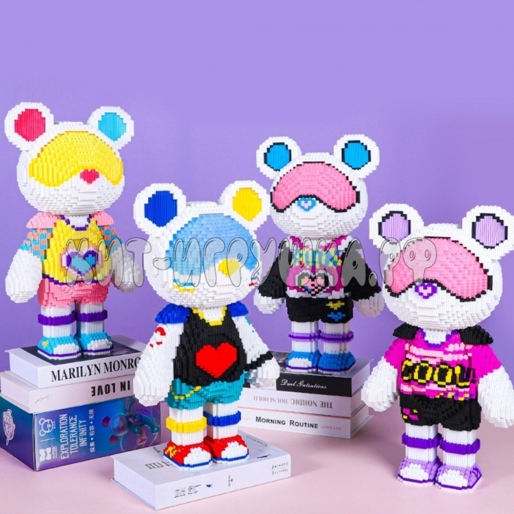 Конструктор 3D из миниблоков BEARBRICK (свет, потайной ящик) 10000 дет. 1796