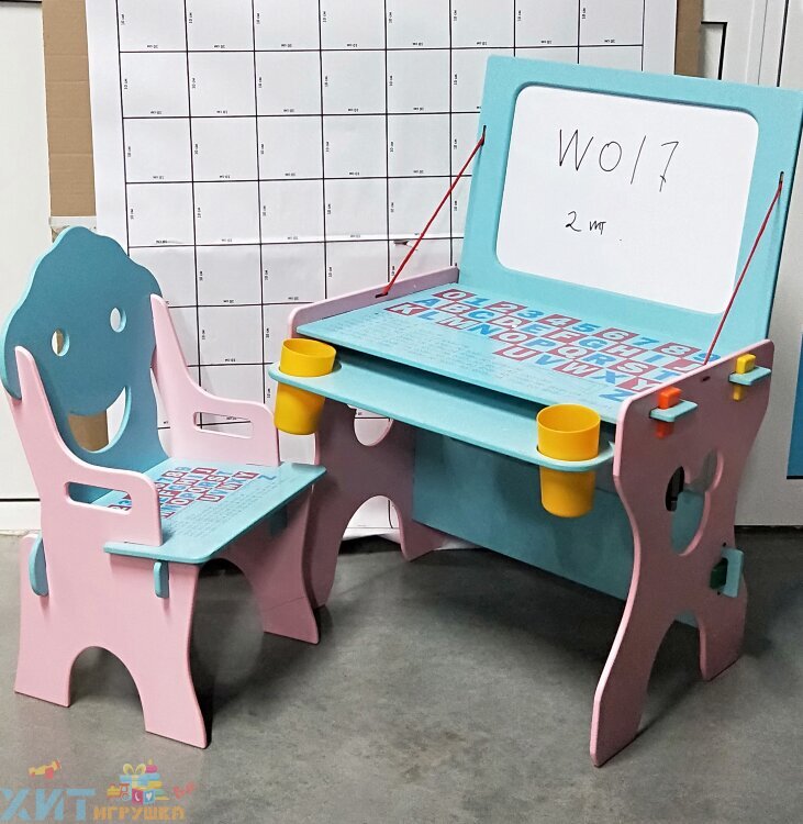 Стол со стульчиком, с доской для рисования W017