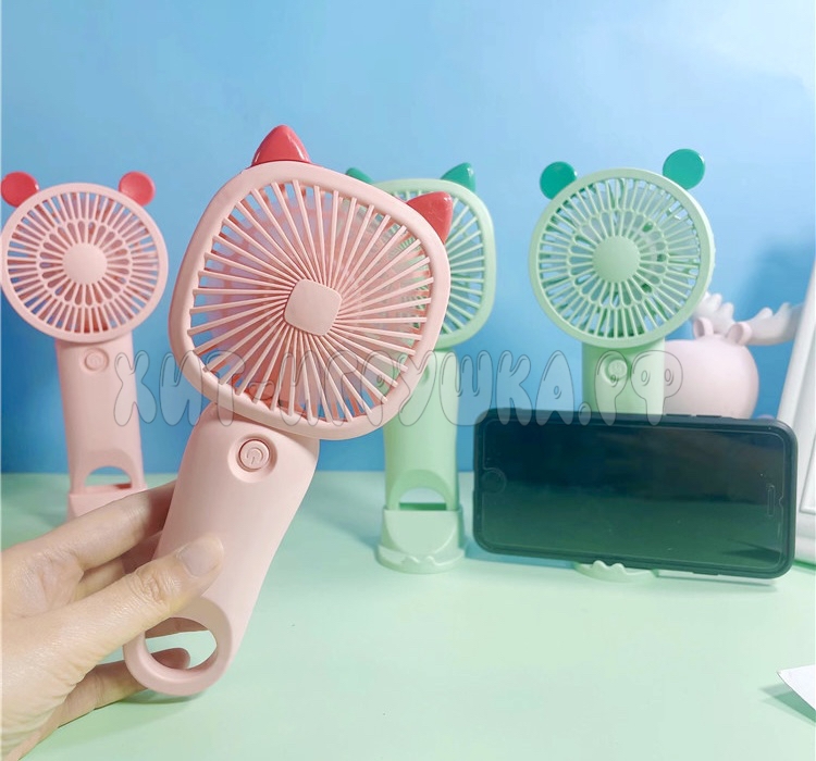 Портативный вентилятор Ушки (1 режим, подставка для телефона, USB) в ассортименте HQ-26A