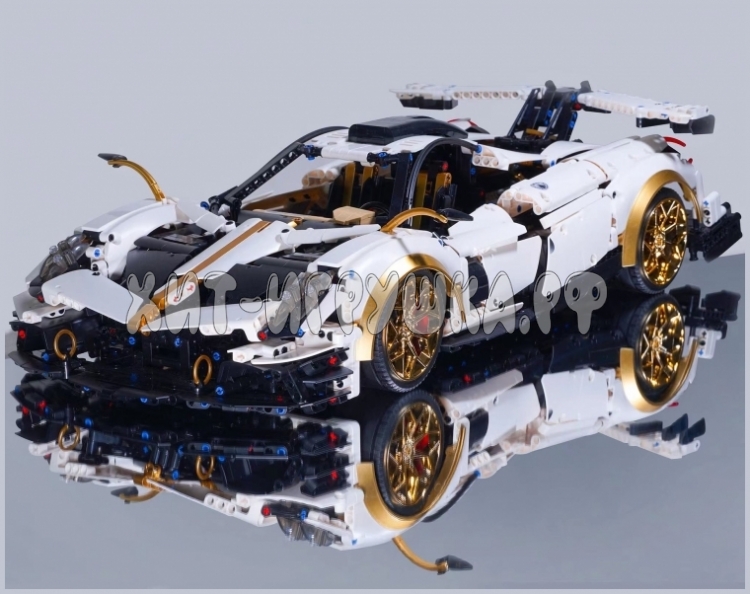 Конструктор Спорткар Pagani Huayra 3428 дет.10252